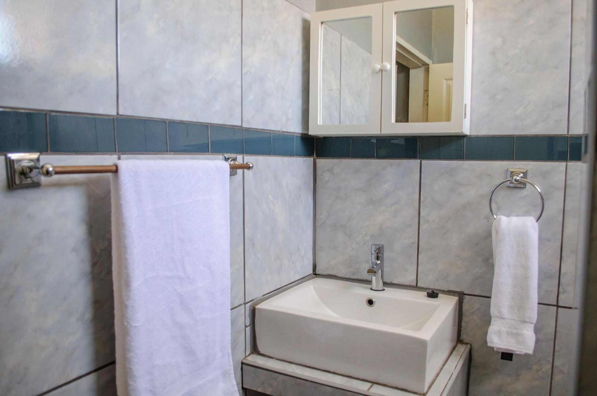 Oceanlife Guesthouse And Restaurant Luederitz Extérieur photo