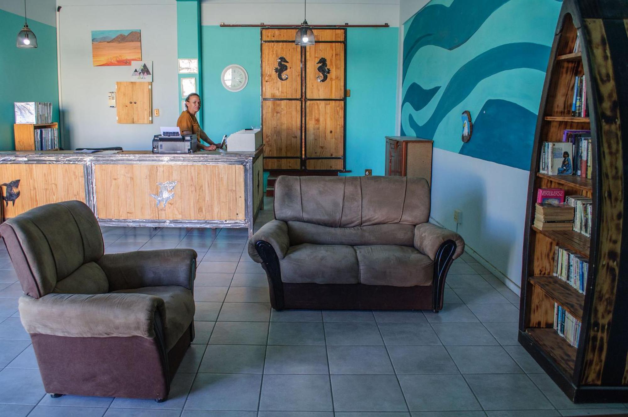 Oceanlife Guesthouse And Restaurant Luederitz Extérieur photo