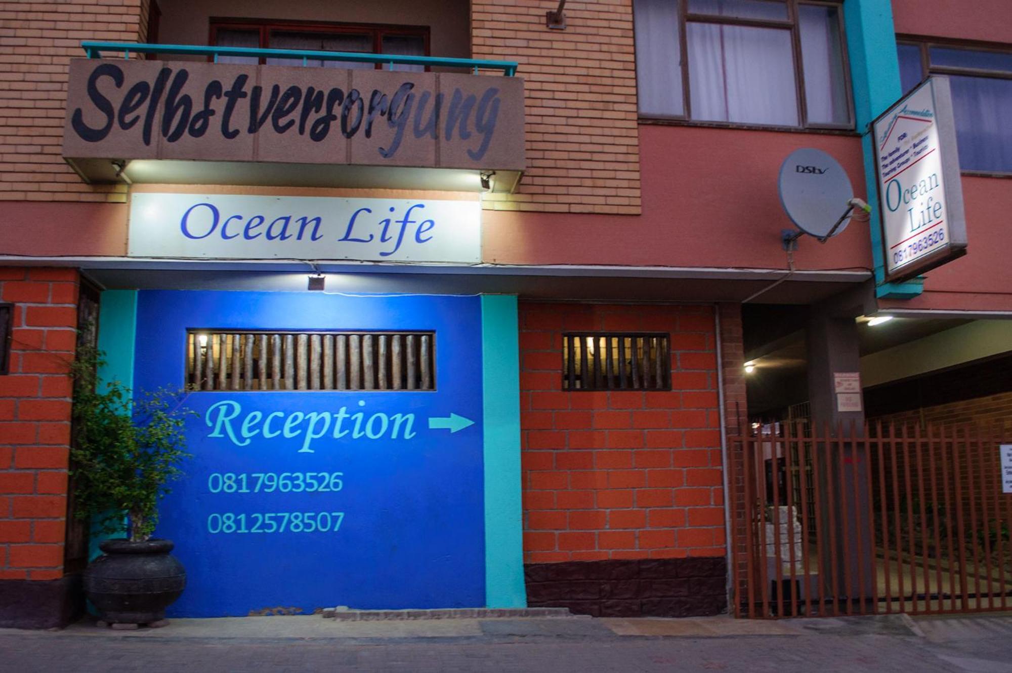 Oceanlife Guesthouse And Restaurant Luederitz Extérieur photo