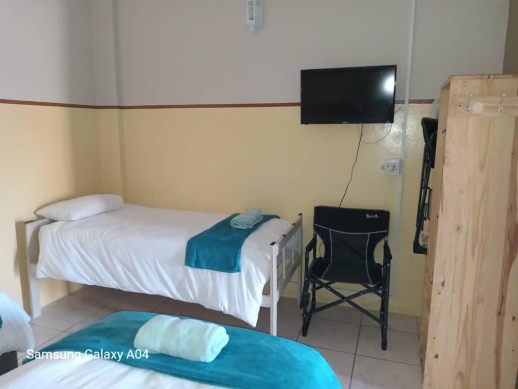 Oceanlife Guesthouse And Restaurant Luederitz Extérieur photo