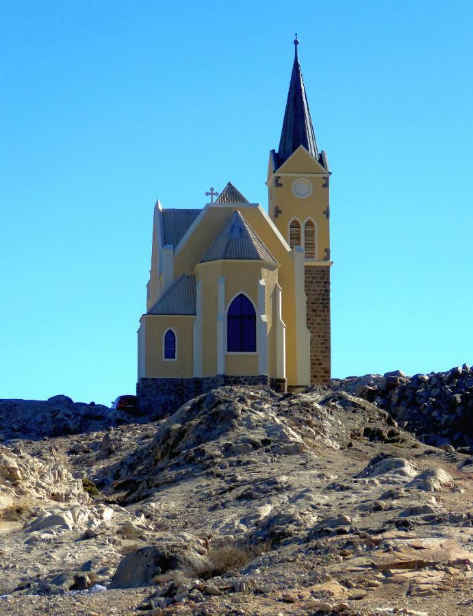 Oceanlife Guesthouse And Restaurant Luederitz Extérieur photo